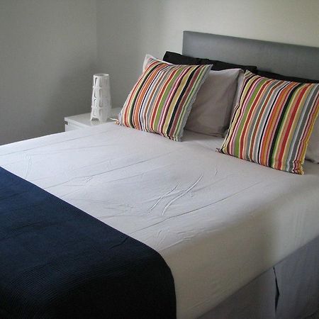 Park House Serviced Apartments ฮาร์โรว์ ภายนอก รูปภาพ