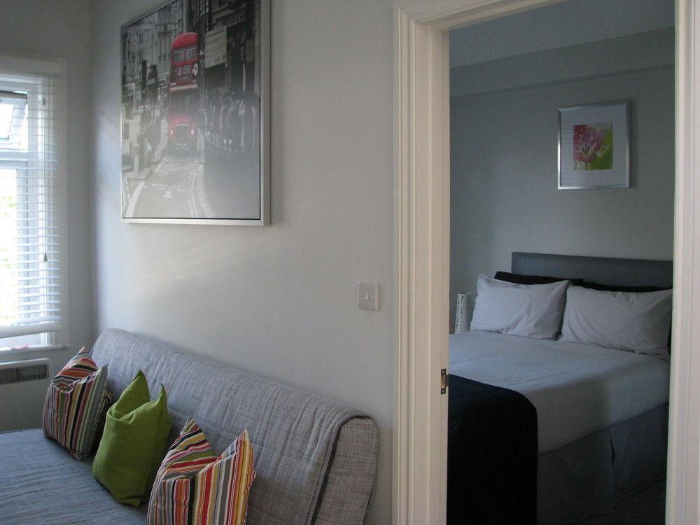 Park House Serviced Apartments ฮาร์โรว์ ภายนอก รูปภาพ